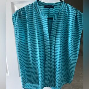 Eclair Women blue sleeveless blouse size S